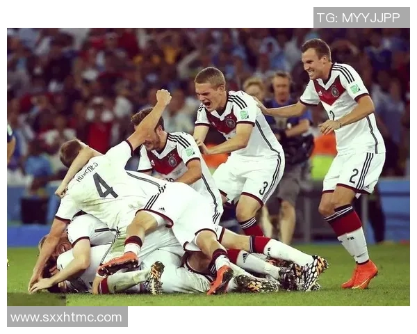 巴西与荷兰世界杯经典对决回顾与精彩瞬间分析