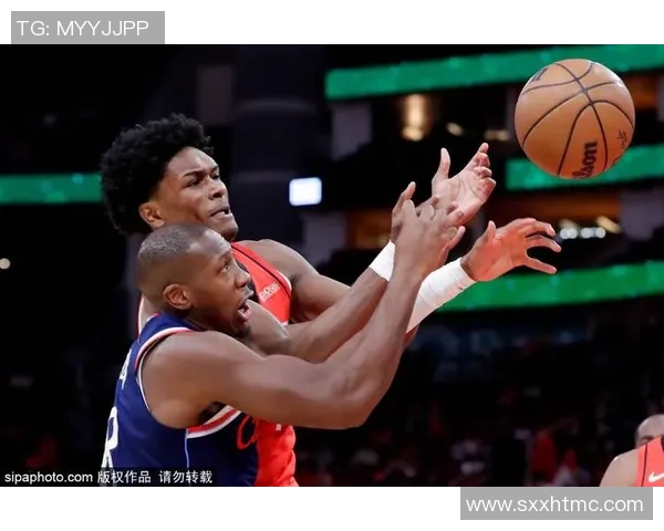 火箭与快船激战录播回顾精彩瞬间与关键时刻分析