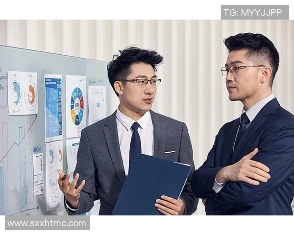 贾诚在职场中的成长与挑战探索他如何应对变化与实现自我价值