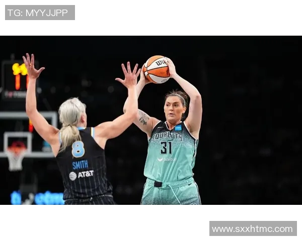 纽约自由人与水银的激烈对决展现女篮魅力与实力的巅峰较量