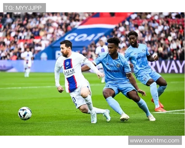 巴黎圣日耳曼主场迎战洛里昂期待精彩对决与球迷热情助威