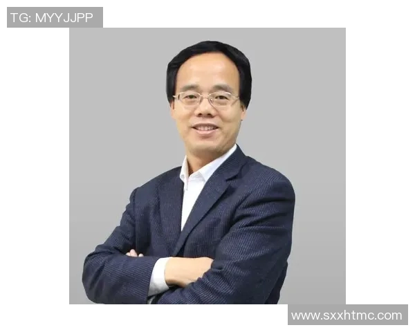 成都乒乓球队在欧锦赛中的灵活性表现与战术调整分析MBA