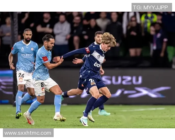 西部联与墨尔本城激战正酣比分悬念引人关注 西部联与墨尔本城激战正酣比分悬念引人关注