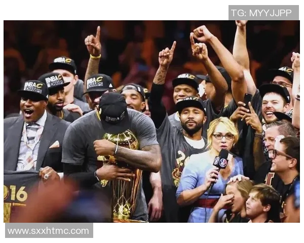 2016年1月26日马刺与勇士激战回顾:篮球盛宴中的精彩瞬间与战术较量 2016年1月26日马刺与勇士激战回顾:篮球盛宴中的精彩瞬间与战术较量